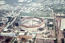 10 công trình “bát quái” nổi tiếng Việt Nam