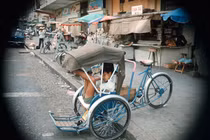 Ảnh thú vị về Sài Gòn năm 1969 của C. W. Barrett 