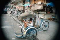 Ảnh thú vị về Sài Gòn năm 1969 của C. W. Barrett 