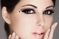 4 vị trí nốt ruồi chính là “bùa yêu”, xấu như ma vẫn được trai theo rần rần