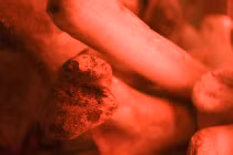 Hàng chục bộ xương kỳ lạ trong ngôi đình cổ 