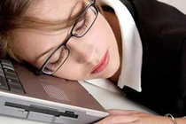  5 mẹo giúp dân văn phòng lập tức hết buồn ngủ