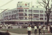 Ảnh Sài Gòn đẹp lãng mạn năm 1967 qua ảnh của Tom Twitty