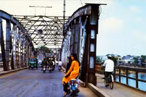 Xứ Huế năm 1970 đầy sống động qua ảnh của Joe Robertson