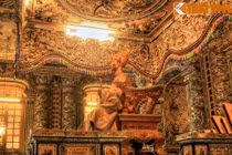 Soi từng chi tiết ngôi mộ tráng lệ độc nhất của vua Khải Định