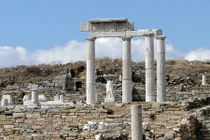 Bí ẩn vùng đất cấm tử đầu tiên của loài người 