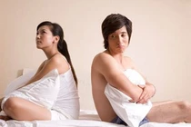 Vợ ngót nghét 1 tạ, nửa đêm đang yêu có phen nhập viện