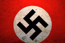 Sự thật bất ngờ về “chữ thập ngoặc” chết chóc của Hitler