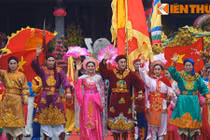 Tận mục biển người đổ về hội Gò Đống Đa mùng 5 Tết