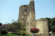 Độc đáo tháp Trinh Nữ bí ẩn ở thành phố Baku