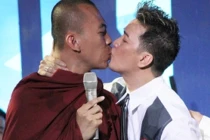 Hại nhau bằng... bùa ngải trong làng giải trí Việt?