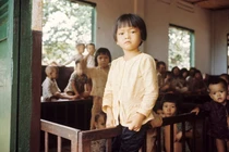 Trẻ em VN thời chiến qua ảnh của Jean-Claude Sauer