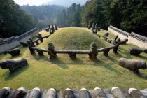 Vén màn bí ẩn lăng mộ hoàng gia độc nhất trên TG 