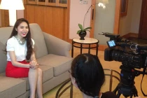 Truyền hình Nhật Bản phỏng vấn Thủy Tiên về Công Vinh