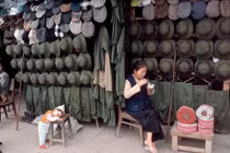 Ảnh chất về Hà Nội năm 1994-1995 của Bruno Barbey (1)