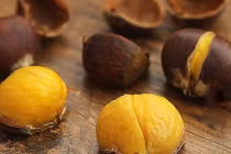 Hạt dẻ vào mùa, chọn hạt cái hay hạt đực mới thơm ngon, bùi ngọt? 