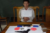 Bắt ông trùm người Lào ôm ma túy vào Việt Nam