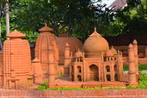 Giật mình loạt công trình nổi tiếng thế giới tại Việt Nam