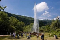 Những mạch nước phun trào đẹp tuyệt mỹ trên thế giới