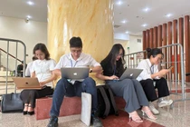Phúc thẩm vụ Việt Á: Phóng viên vất vả vì chỉ được dùng giấy bút