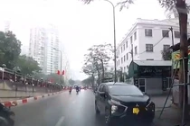 Hà Nội: Xử phạt tài xế đi ngược chiều còn dọa đấm người đi đường