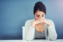  Chết điếng người khi nhìn thấy con trai có người yêu 