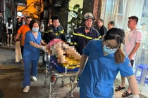 Hà Nội: Giải cứu người phụ nữ ngã từ tầng 4 khi phơi quần áo