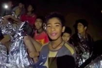 Đội bóng Thái Lan học lặn, chuẩn bị sẵn sàng ra ngoài