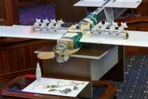 Mỹ đứng sau các vụ UAV tấn công căn cứ Nga ở Syria?