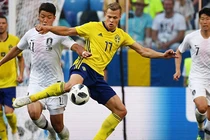 Tổng thống Moon Jae-in thăm Nga, ra sân cổ vũ đội tuyển Hàn Quốc 