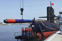 Top 5 vũ khí "hàng nhái" tạo nên sức mạnh QĐ Trung Quốc (2) 