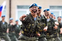 Thách thức lớn nhất của quân đội Nga không phải đến từ Mỹ