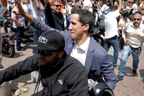 Chính quyền Venezuela bắt đầu "ra tay" với Tổng thống tự phong