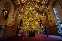 Choáng ngợp vẻ đẹp lâu đài Hoàng gia Anh đón Giáng sinh 2017