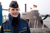 Vì sao hải quân nhiều nước cấm phụ nữ đặt chân lên tàu ngầm?