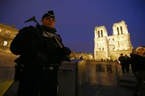 Thế giới đón Giáng sinh 2017 trong an ninh được thắt chặt