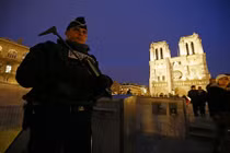 Thế giới đón Giáng sinh 2017 trong an ninh được thắt chặt