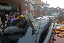 Khiếp đảm hình ảnh siêu bão "quái vật" Michael tàn phá Florida