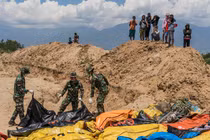 Số người chết do thảm họa kép ở Indonesia tăng lên 1.424 người