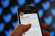 Tài khoản Twitter của Tổng thống Trump bất ngờ biến mất
