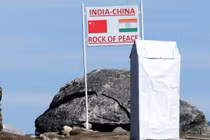 Trung Quốc khai thác mỏ vàng tại khu vực tranh chấp với Ấn Độ