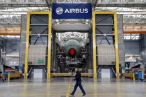 Đến lượt châu Âu hứng chịu "cơn bão" thuế của ông Trump