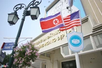 Phố phường Hà Nội được trang hoàng chuẩn bị cuộc gặp Trump-Kim