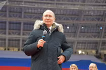 Giật mình với số tiền giúp ông Putin tái đắc cử tổng thống