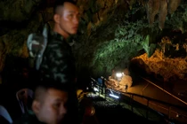 Lượng oxy trong hang Tham Luang đang giảm 15%