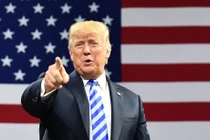 Tổng thống Donald Trump: Thành quả nhạt nhòa, khó khăn chồng chất