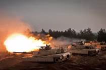 Mãn nhãn dàn xe, pháo Quân đội Mỹ khai hỏa trong thực chiến