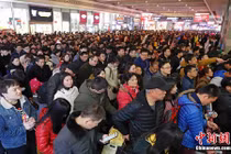Hết Tết: Hàng triệu người Trung Quốc đổ xô trở lại thành phố