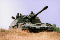 Soi sức mạnh đáng gờm của “hoàng đế pháo binh” châu Âu