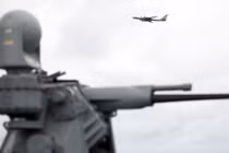 "Gấu bay" Nga lại phá đám cuộc tập trận thế kỷ của NATO